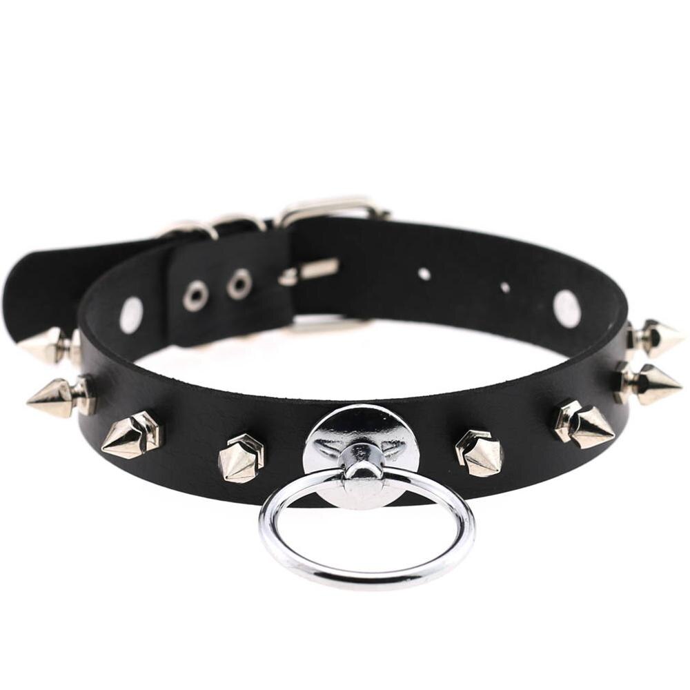Skórzany choker z kolcami