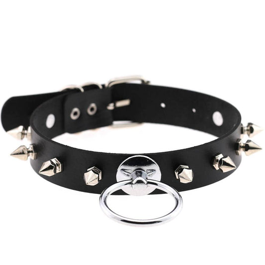 Skórzany choker z kolcami