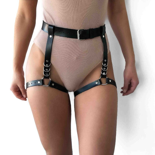 Harness z ozdobnymi kółkami