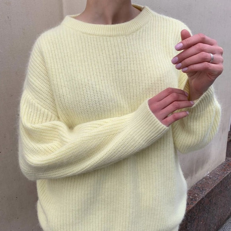 Miękki dzianinowy sweter