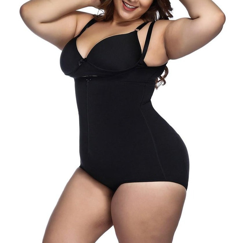 Bielizna modelująca z suwakiem plus size