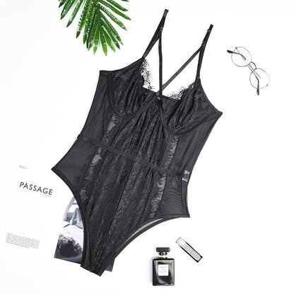 Czarne koronkowe body