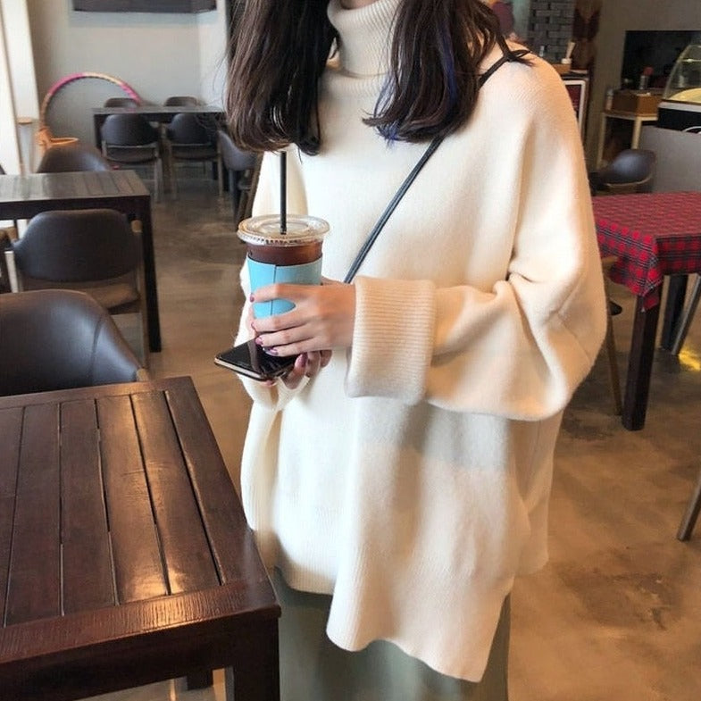 Sweter w stylu oversize z golfem