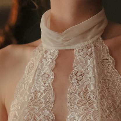 Delikatne koronkowe body