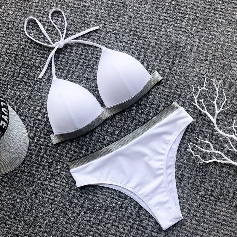 Bikini z ozdobną lamówką