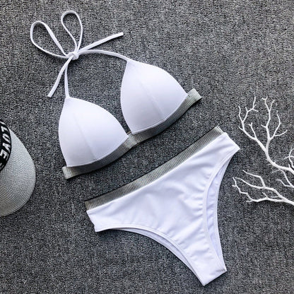 Bikini z ozdobną lamówką