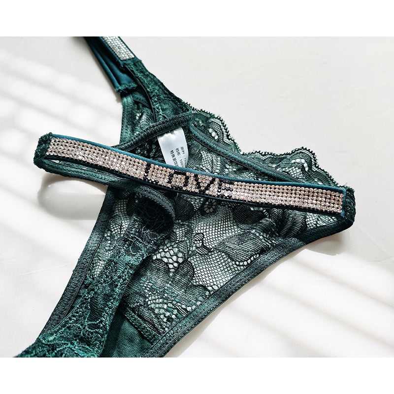 Stringi LOVE