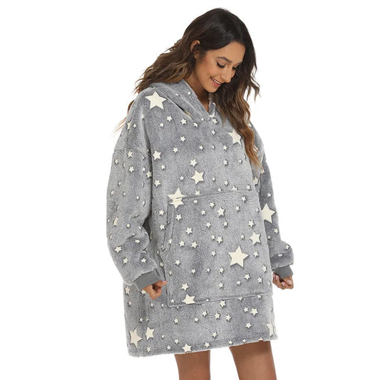 Oversize'owa bluza z kapturem ze świecącymi gwiazdkami