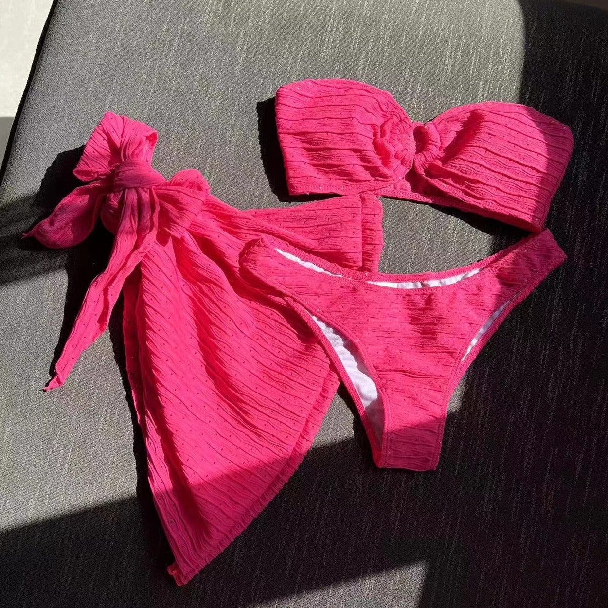 Zestaw plażowy, strój i spódniczka