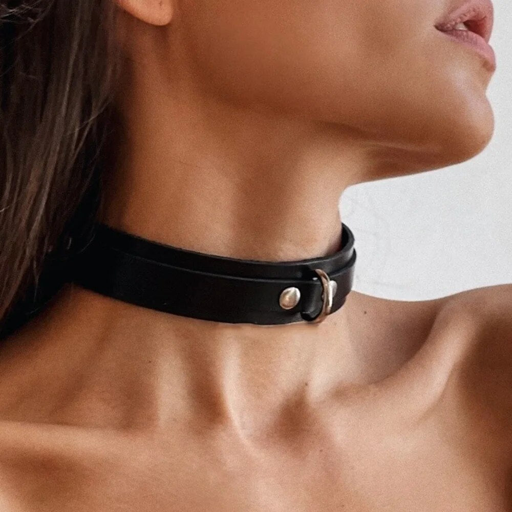 Choker ze smyczą