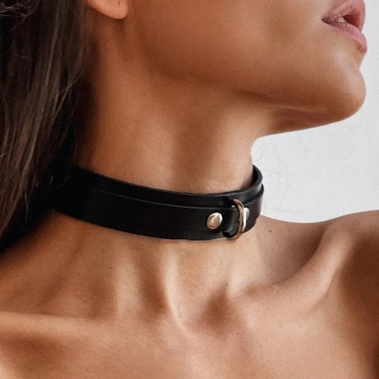 Choker ze smyczą